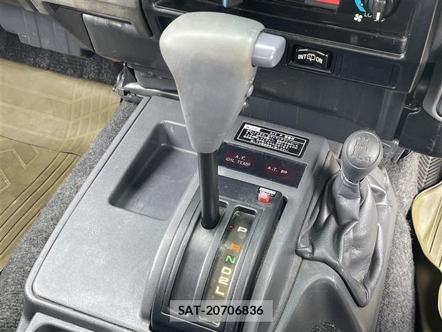 Toyota LAND CRUISER 1999 8860360-1