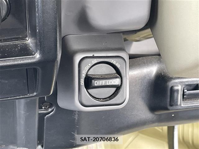 Toyota LAND CRUISER 1999 8860360-3