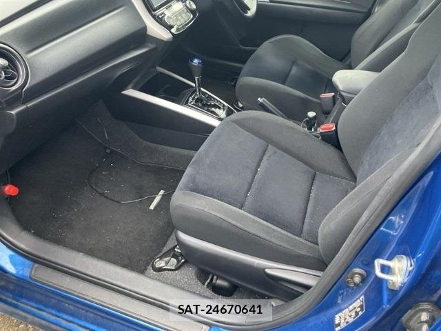 Toyota COROLLA FIELDER 2015 8669696-9