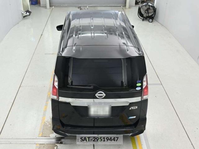 Nissan SERENA 2017 8773411-8