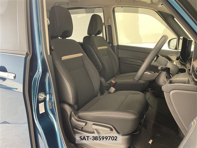 Nissan SERENA 2023 8925899-10