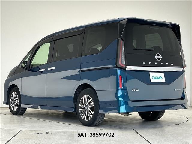 Nissan SERENA 2023 8925899-4