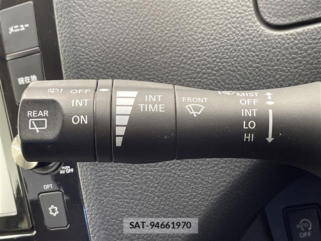 Nissan SERENA 2015 8925900-11