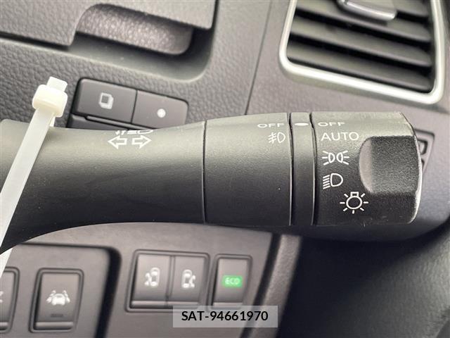 Nissan SERENA 2015 8925900-12