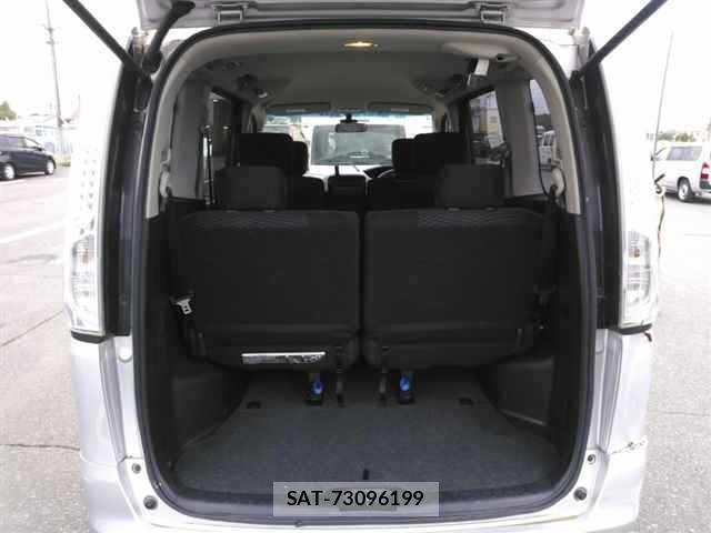 Nissan SERENA 2016 8920712-10