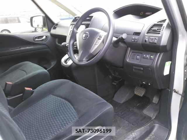 Nissan SERENA 2016 8920712-3