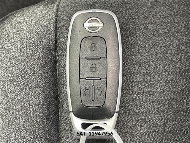 Nissan SERENA 2023 8925906-13