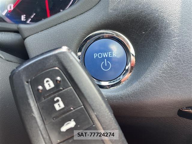 Toyota CROWN 2018 8680523-16