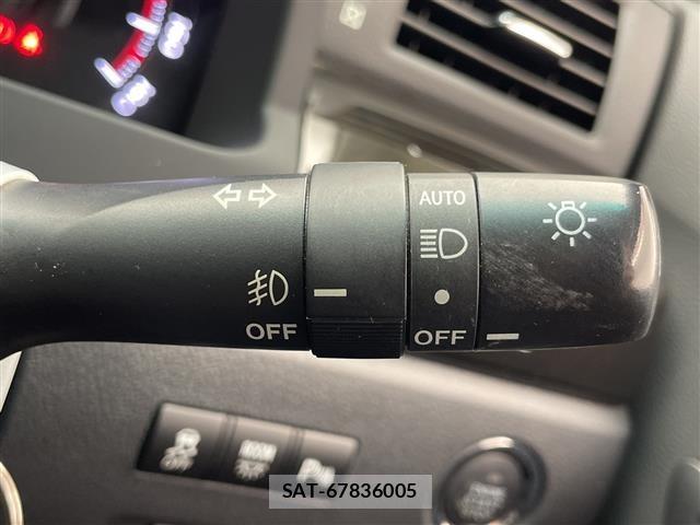 Toyota VELLFIRE 2013 8904958-11