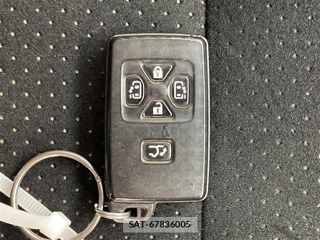 Toyota VELLFIRE 2013 8904958-13