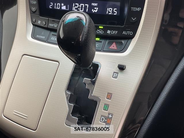 Toyota VELLFIRE 2013 8904958-23