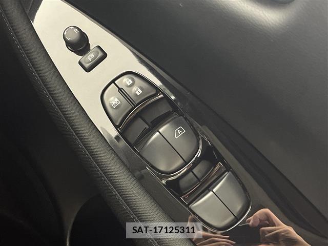 Nissan LEAF 2022 8928919-4