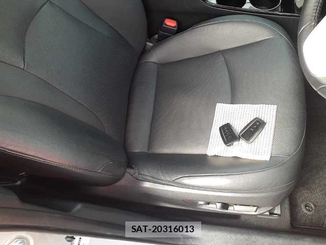 Toyota PRIUS PHV 2017 8915377-10