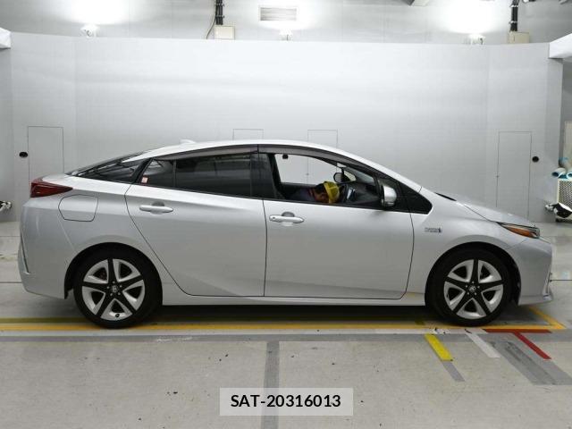Toyota PRIUS PHV 2017 8915377-3