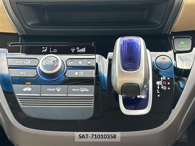 Honda FREED 2017 8684435-1