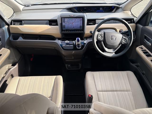 Honda FREED 2017 8684435-15