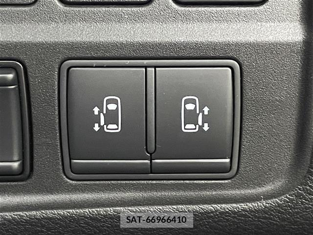 Nissan SERENA 2022 8925953-3