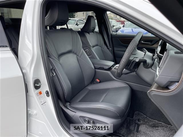 Toyota CROWN 2025 8937576-10