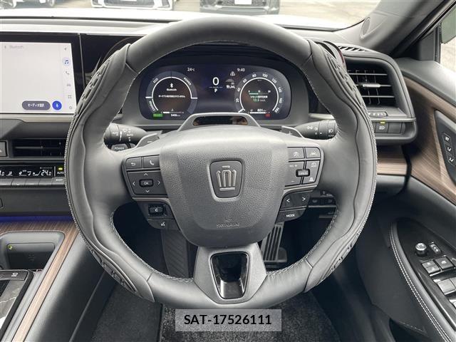 Toyota CROWN 2025 8937576-17