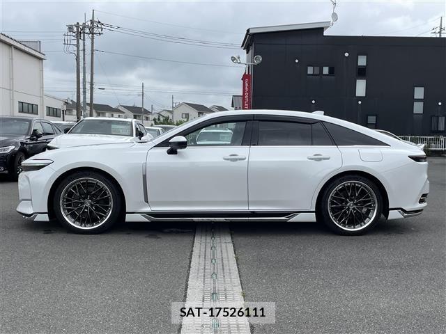 Toyota CROWN 2025 8937576-2