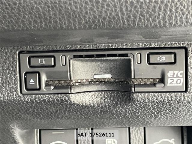 Toyota CROWN 2025 8937576-5