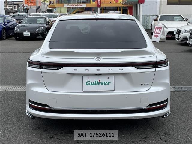 Toyota CROWN 2025 8937576-6