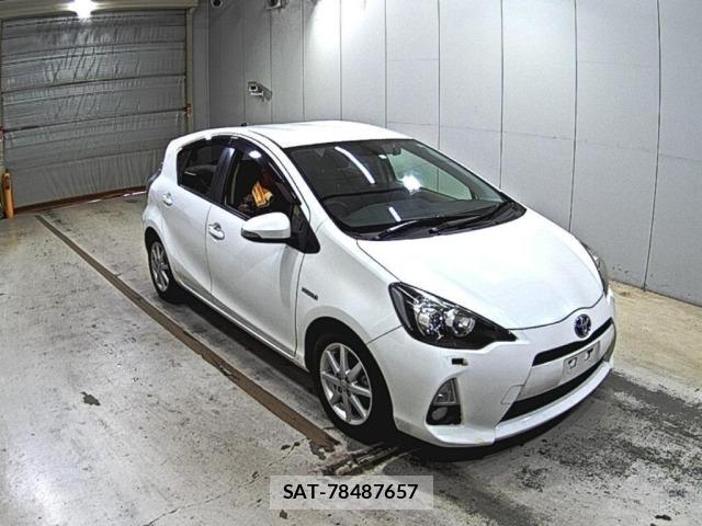 Toyota AQUA 2013 8705911-0