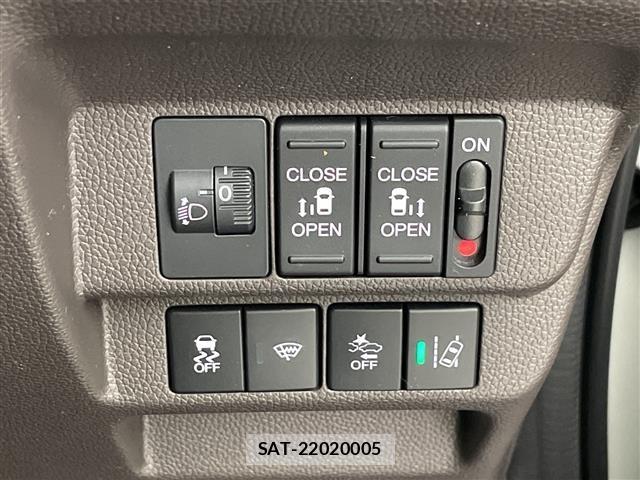 Honda FREED 2023 8684437-10