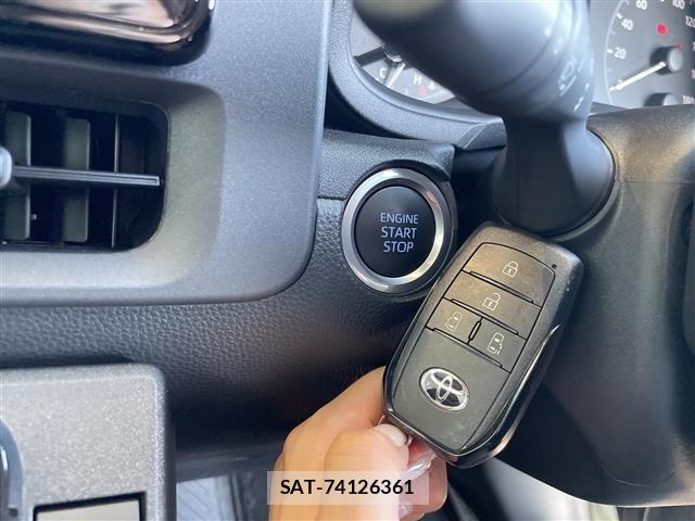 Toyota SIENTA 2023 8671184-3