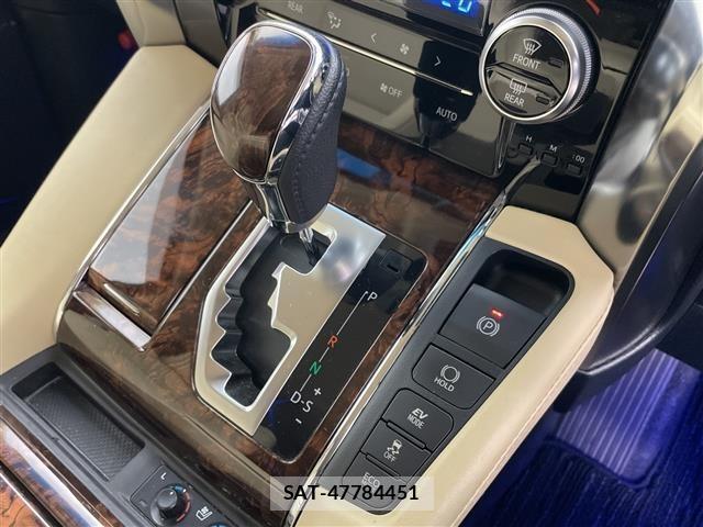 Toyota ALPHARD 2018 8716100-11