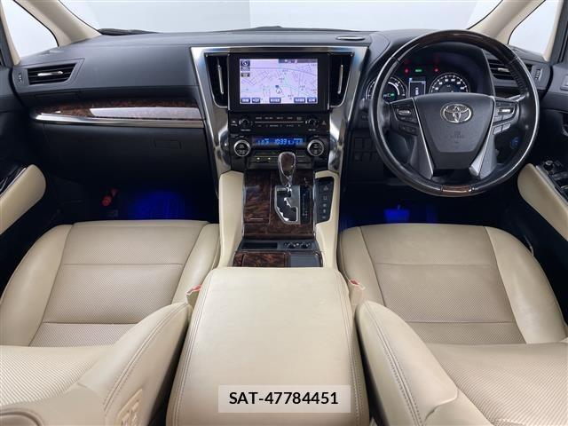 Toyota ALPHARD 2018 8716100-14