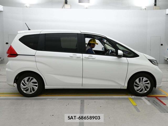 Honda FREED 2023 8821767-3