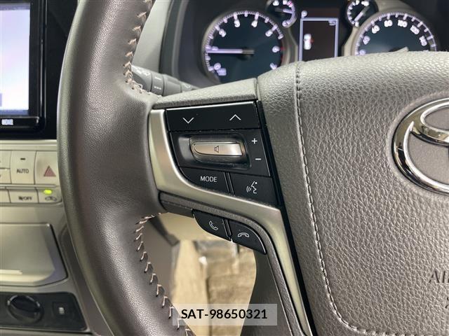 Toyota LAND CRUISER PRADO 2022 8907346-7