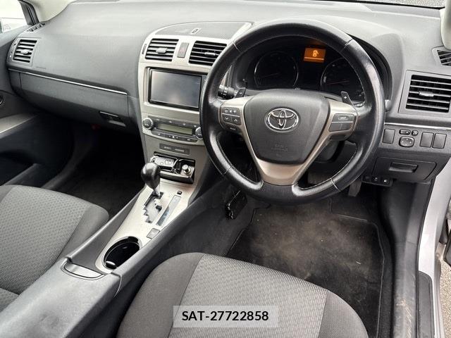 Toyota AVENSIS WAGON 2011 8722709-4