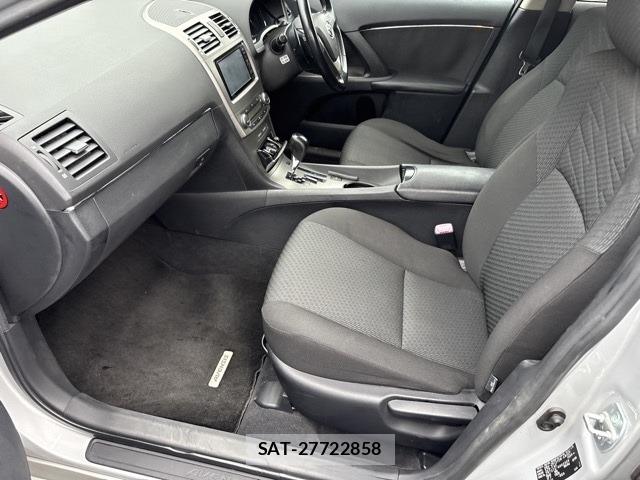 Toyota AVENSIS WAGON 2011 8722709-9