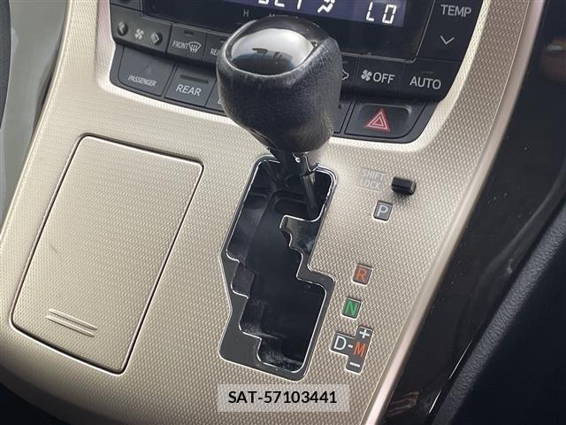 Toyota VELLFIRE 2013 8904985-12