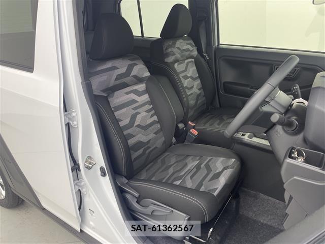Daihatsu TAFT 2025 8936305-6