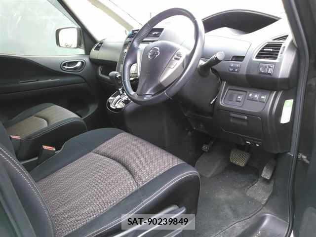 Nissan SERENA 2014 8920733-3