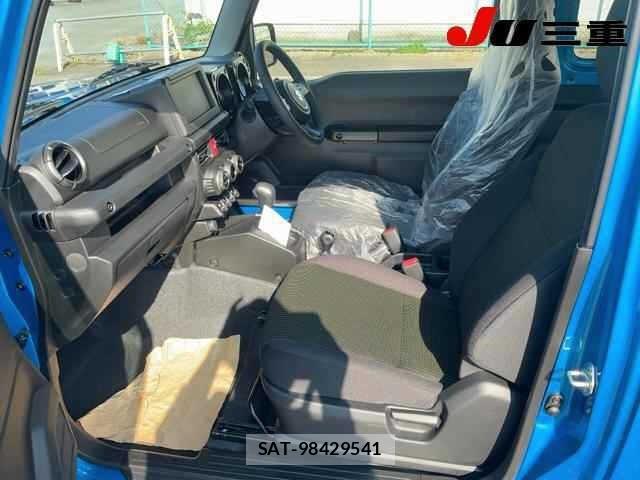 Suzuki JIMNY SIERRA 2026 8679181-3