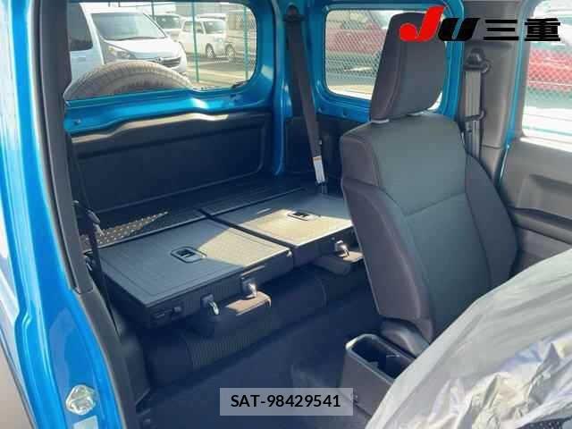 Suzuki JIMNY SIERRA 2026 8679181-5