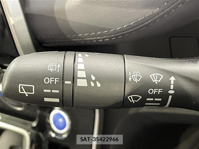 Nissan SERENA 2022 8925979-6