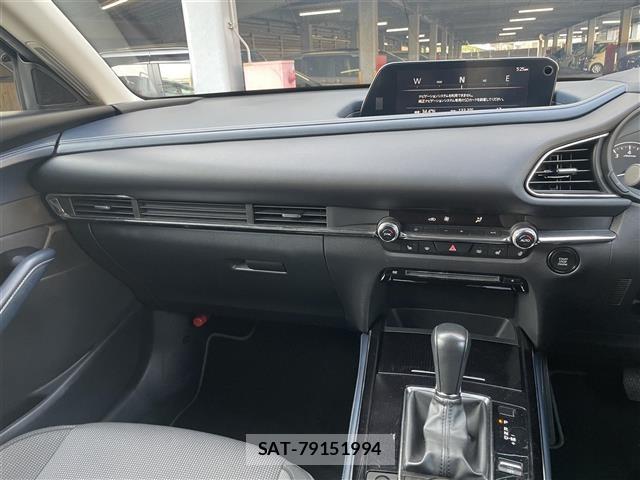 Mazda CX-30 2022 8748181-4