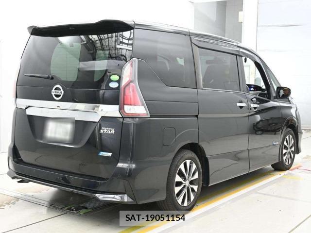 Nissan SERENA 2017 8693067-1