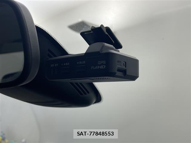 Nissan SERENA 2017 8926004-17