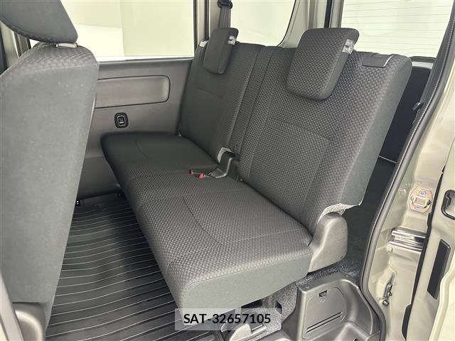 Suzuki EVERY 2026 8927928-23