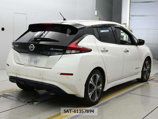 Nissan LEAF 2018 8928476-1