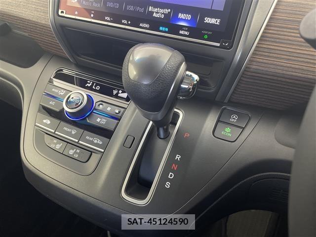 Honda FREED 2023 8684438-10