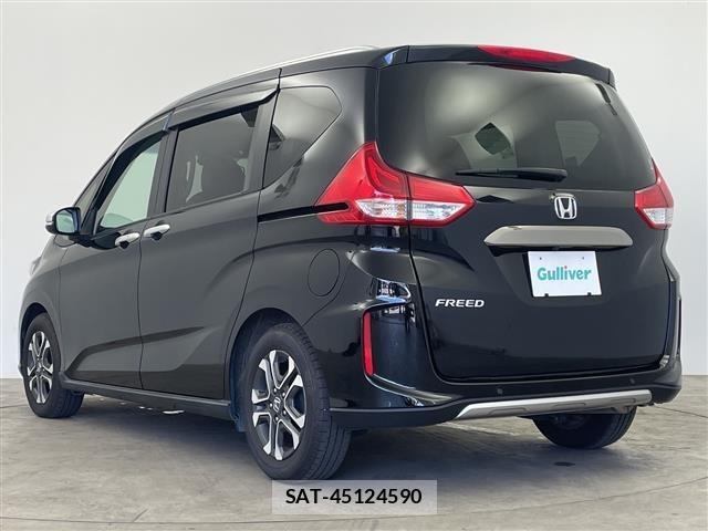 Honda FREED 2023 8684438-13