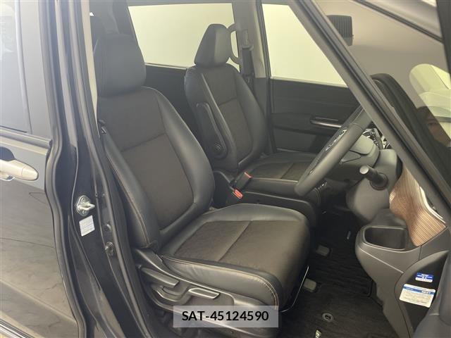 Honda FREED 2023 8684438-2