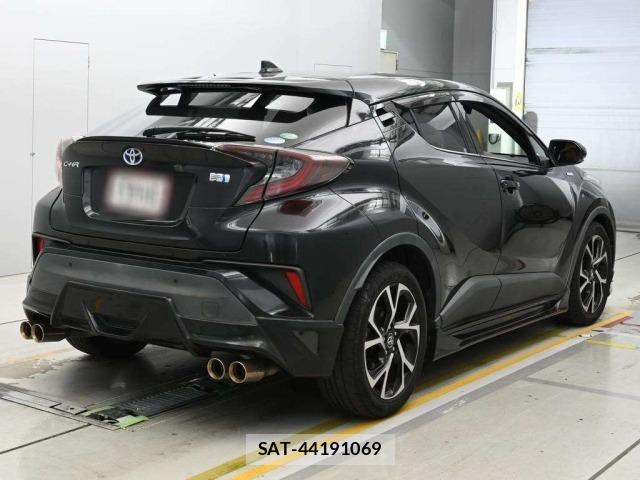 Toyota C-HR 2017 8862814-1